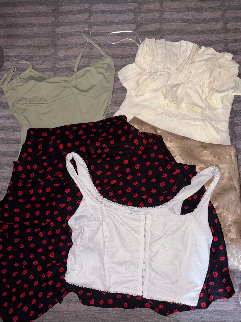 Princess Polly Olive Bundle random sizes 6 pieces